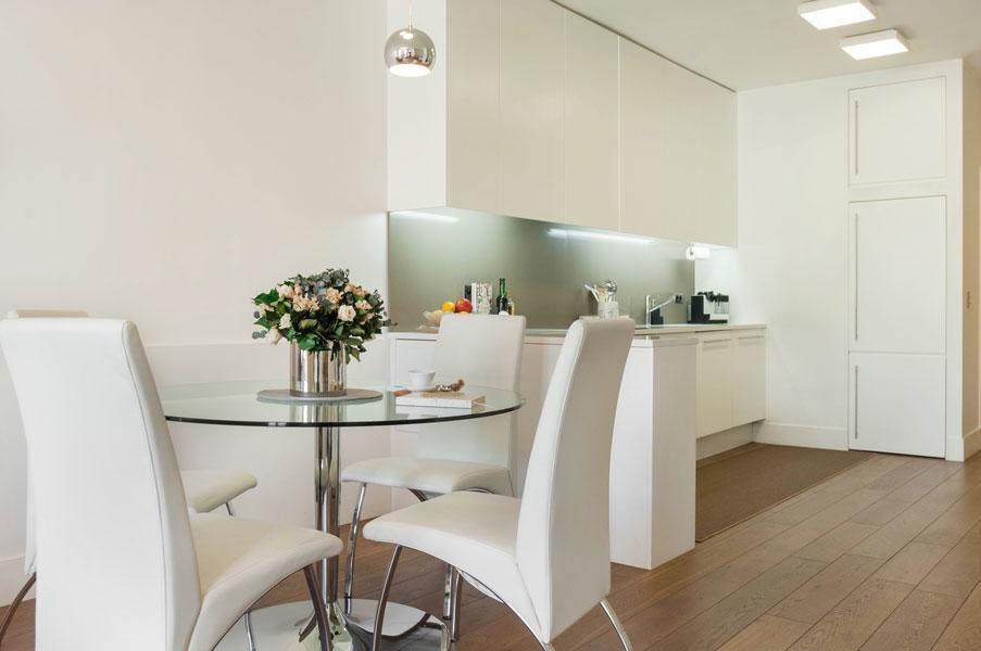 Two Bedroom Luxury Apartment - Balcony With View Of Notre Dame باريس المظهر الخارجي الصورة