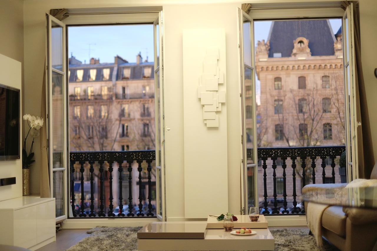 Two Bedroom Luxury Apartment - Balcony With View Of Notre Dame باريس المظهر الخارجي الصورة